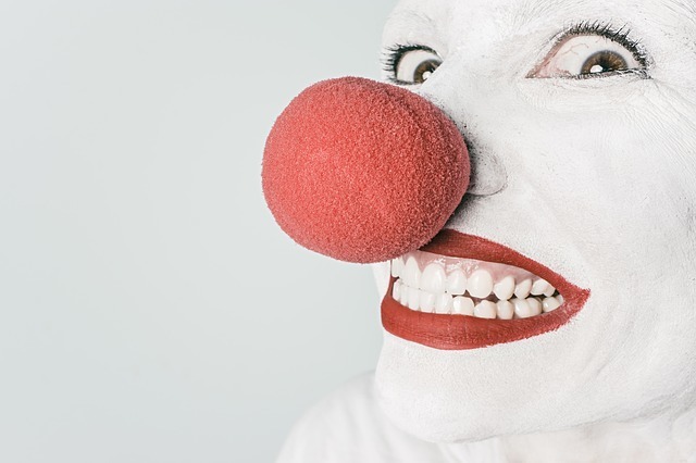 clown-362155_640.jpg